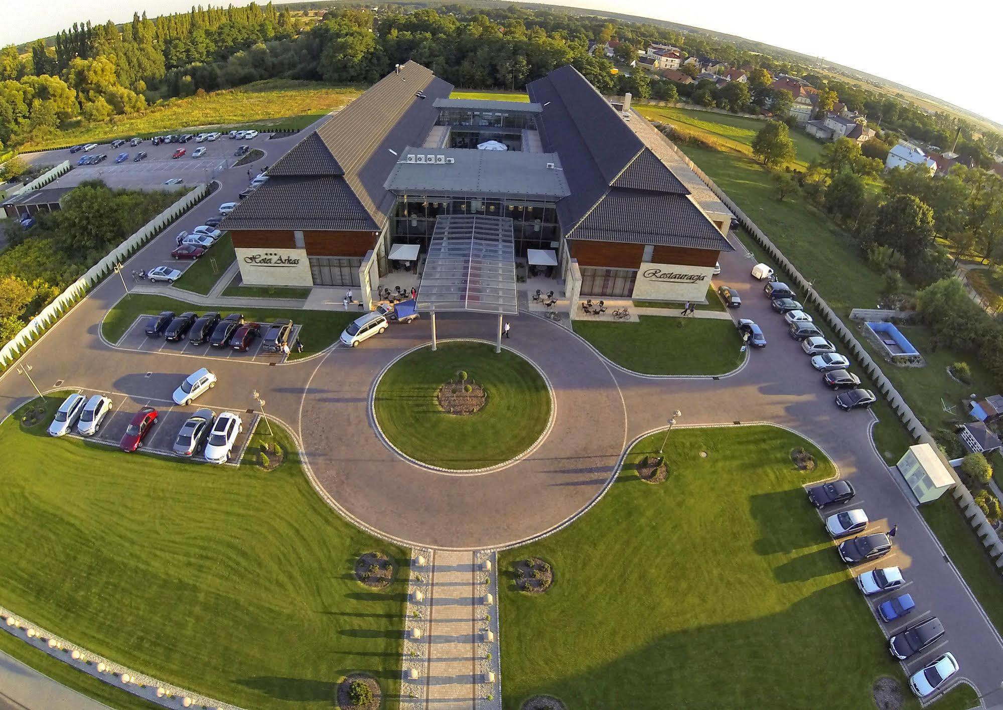 Hotel Arkas Prószków Exteriér fotografie